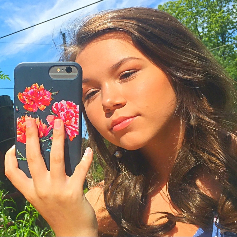 Meet your Posher, Lyda